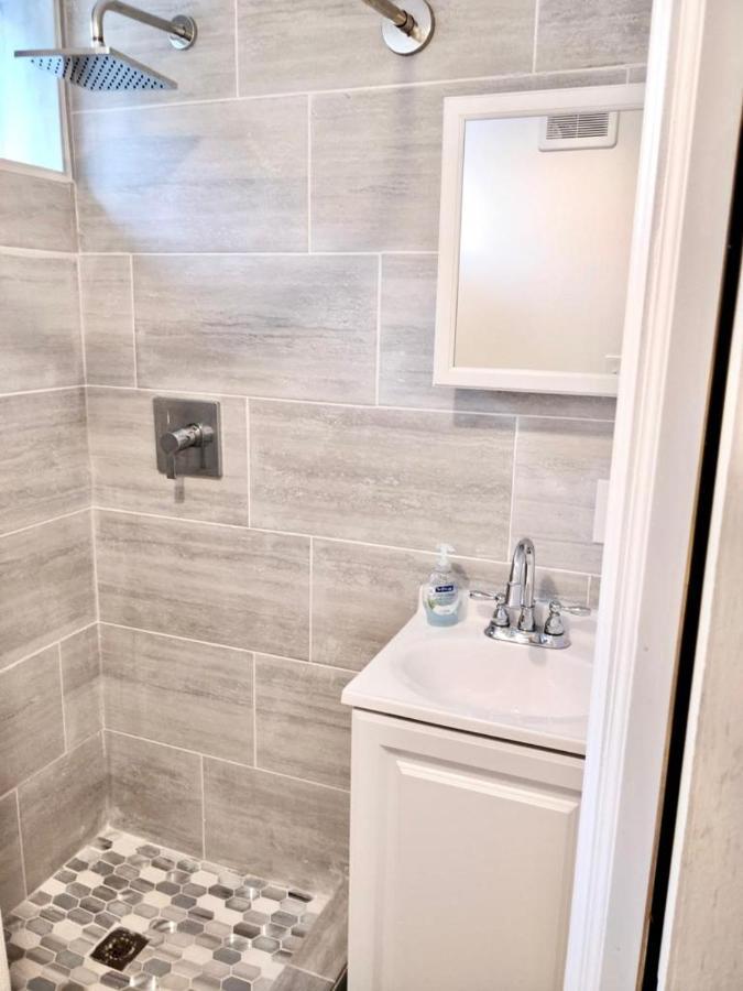 Two Fully Equipped Apartments And A Studio 5 Miles From The Beach Sankt Petersburg Exterior foto